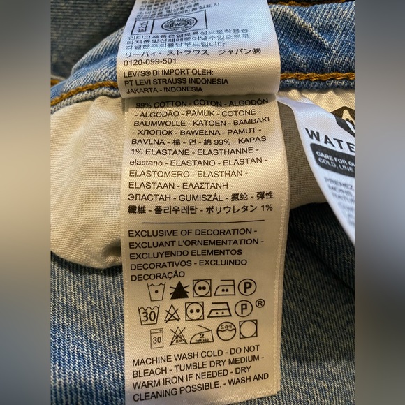 Levi’s Wedgie Jeans - Picture 6 of 9